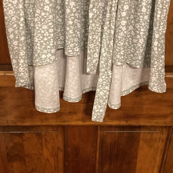 XXL Junior or XL Women’s No Boundaries Sage/White Floral Stretch High Low Dress - Picture 8 of 15